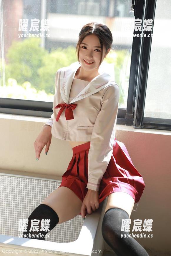 模范学院 - 蓝夏Akasha带来的私房合辑，美图中的睡衣，总是让人联想起一些不简单的事