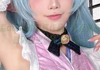 拍水淼aqua的短裤作品，简直像在翻看时尚杂志里的活广告。