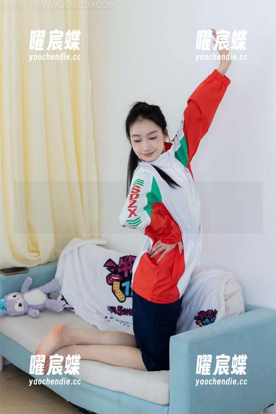 物恋传媒 - 小晴的私拍：今天的运动少女又疯狂“燃烧”了