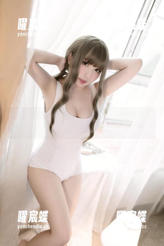 猫田圣奈奈 猫田圣奈奈的最新毛衣cos,怎么穿得像个走错片场的角色?