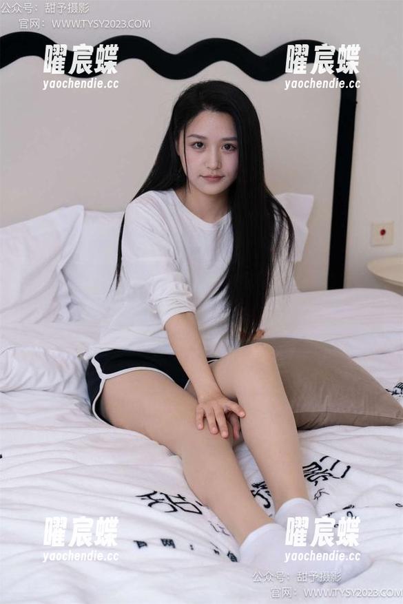 甜予摄影 - 小离的白棉袜写真集：这里有你想不到的袜子时尚领导力！