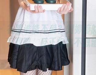秀人网 – 礼服谁能不爱？刘婷婷的网盘在召唤，下载吧，反正你也不想留着。