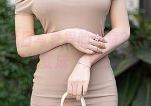 秀人网 – 夏日写真界的顽童？看叶梦轩如何把壁纸变成“天热必备”！