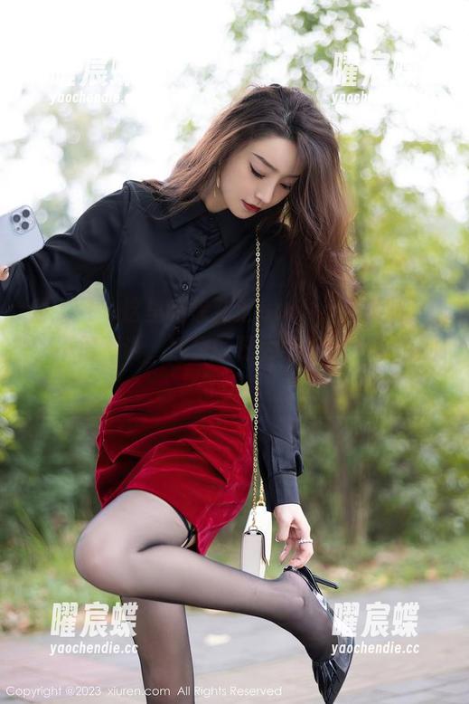 秀人网-徐莉芝Booty 秀人网 - 这里有徐莉芝Booty的空姐资源,不得不说,她真的是为空姐这个角色加了分!