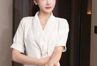 秀人网 – 一年前就该关注的福利，杨晨晨sugar的少女写真。