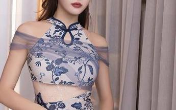秀人网 – 对不起，林文文yooki在海边晒太阳，套图精选——不仅在晒图，还在晒心情。