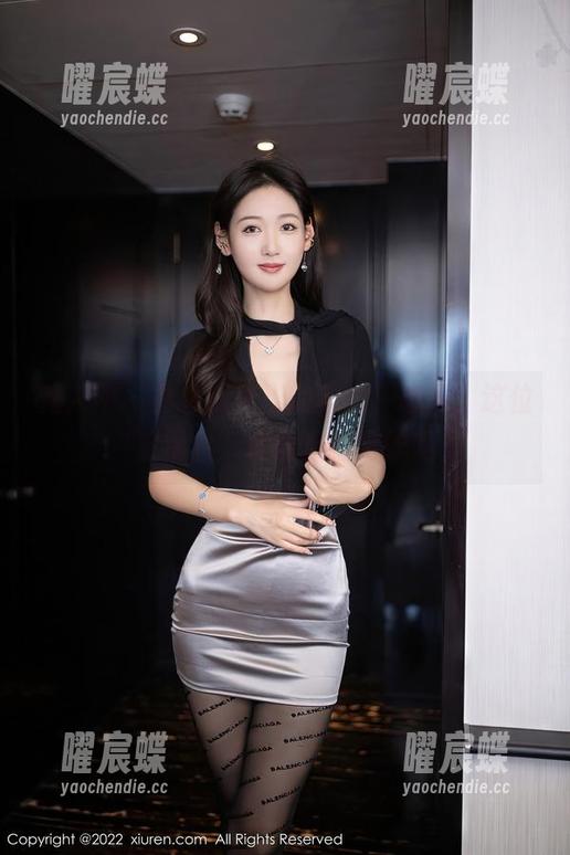 秀人网 - 看着陈柒柒的豹纹，想问：这位“狩猎者”真能狩猎嫉妒吗？