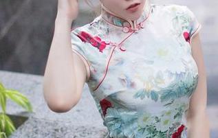 秀人网 – 雪瑞Lisa的写真来啦，听说美足后面也藏着一段内心戏