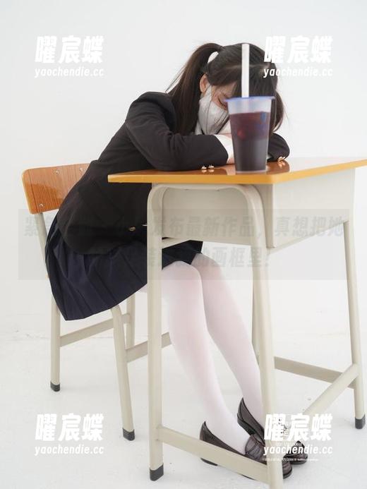 紧急企划 - 小恩发布最新作品，真想把她的美足装进我的画框里！