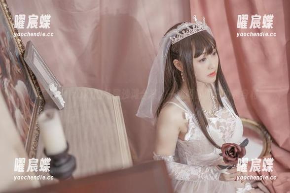 脱尾巴Mizuki的私房沙滩合集，一边晒沙滩一边秀身材