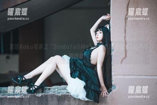 落落Raku 落落Raku写真之“SantaTellMe”:配合糖果和迷人的不可能沙龙!