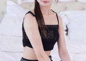 袜啵啵 – 黑色船袜竟然能这么吸引眼球？小甜豆的最新图集精选，穿搭感满分！