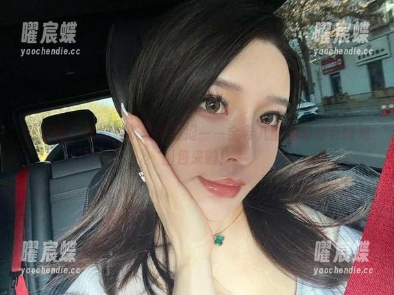 微密圈 - 舒适与妖娆的碰撞——金希儿的免费紫色睡袍图包来啦！