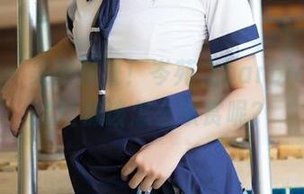 青豆客 – 美图预警！岑苑之barbiebaby的丝袜该怎么欣赏呢？