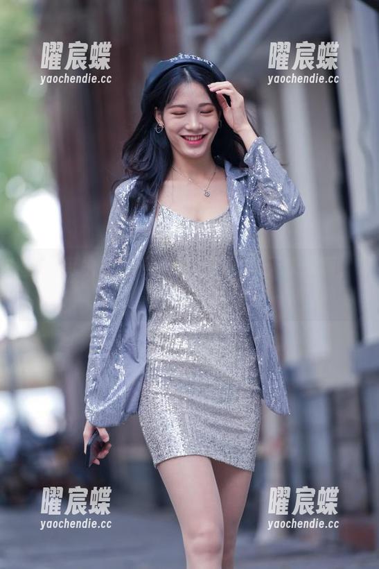 魔镜街拍 - 曼曼泳装美照：夏天快来啊，我要去海边了！